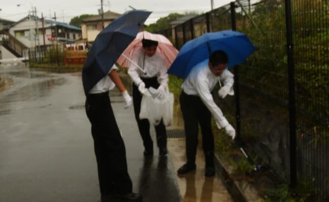 ゴミ拾いの様子