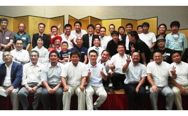 記虎先生の還暦パーティーの様子