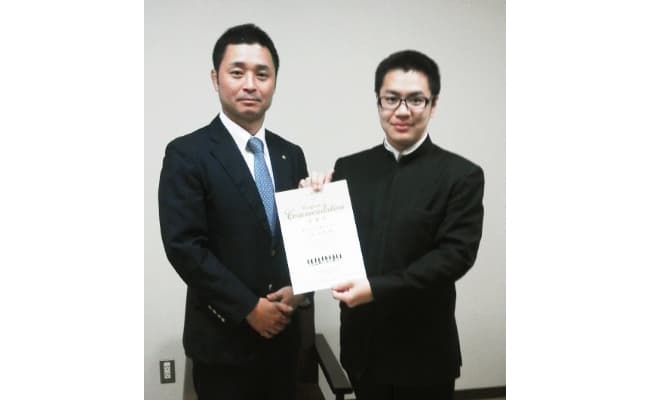 ボランティア活動の感謝状贈呈の様子