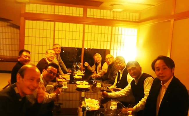 啓光ボーイズ4期生の忘年会の様子