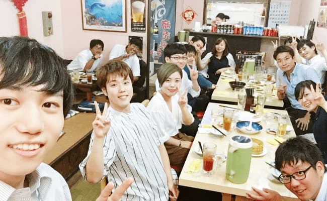 第8回合同クラス同窓会の打ち上げの様子