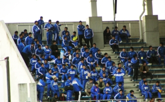 東大阪市の花園ラグビー場で行われた全国高校ラグビー大会の風景（8枚目）