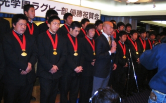 1月7日 東大阪市の花園ラグビー場で行われた全国高校ラグビー大会の風景（2枚目）