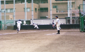 春季高校野球の試合風景（3枚目）