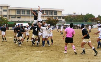 大阪予選 準々決勝 戦対茨木高校の様子（2枚目）