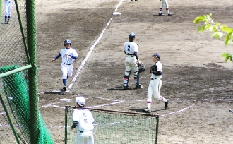 野球部 春の近畿地区大会府予選の様子（2枚目）