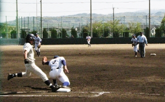野球部 春の近畿地区大阪府予選の様子（2枚目）