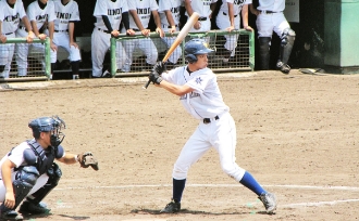 野球部 夏の甲子園大阪大会初戦の様子（1枚目）