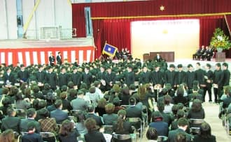 第49回 常翔啓光学園高等学校 卒業式の様子（3枚目）