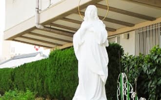 枚方教会のマリア像の写真