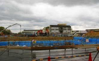 基礎工事のために掘削中の様子