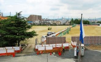 野球グランドやテニスコートなどもなくなった時の写真